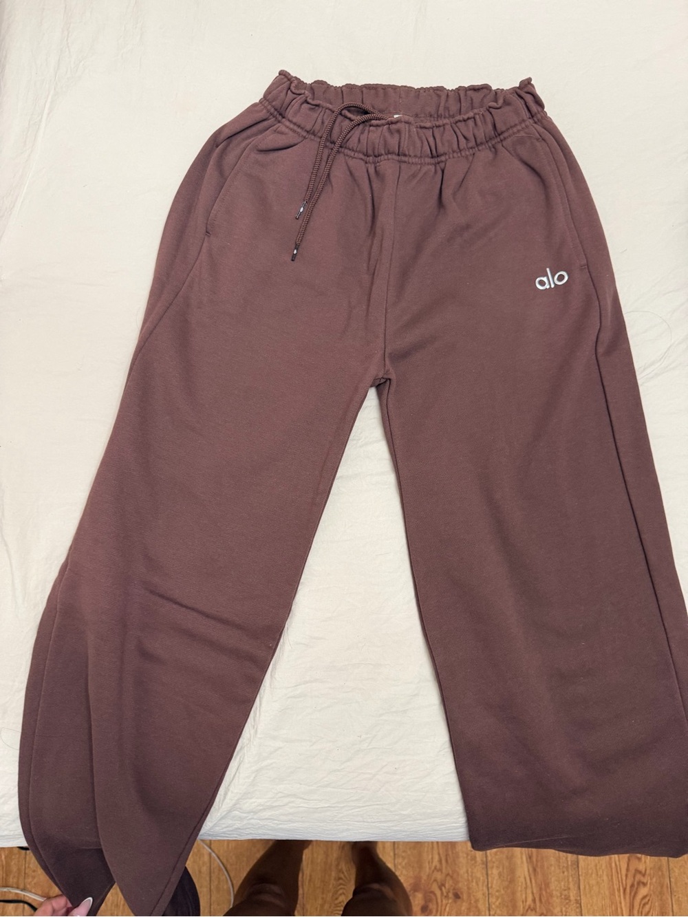 ALO Yoga woman Chocolate Brown Drawstring Sweatpants